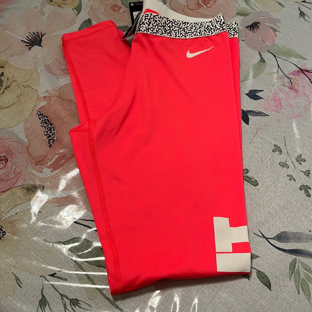 Nike leggings